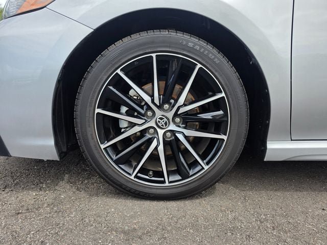Used 2024 Toyota Camry SE FWD image 15