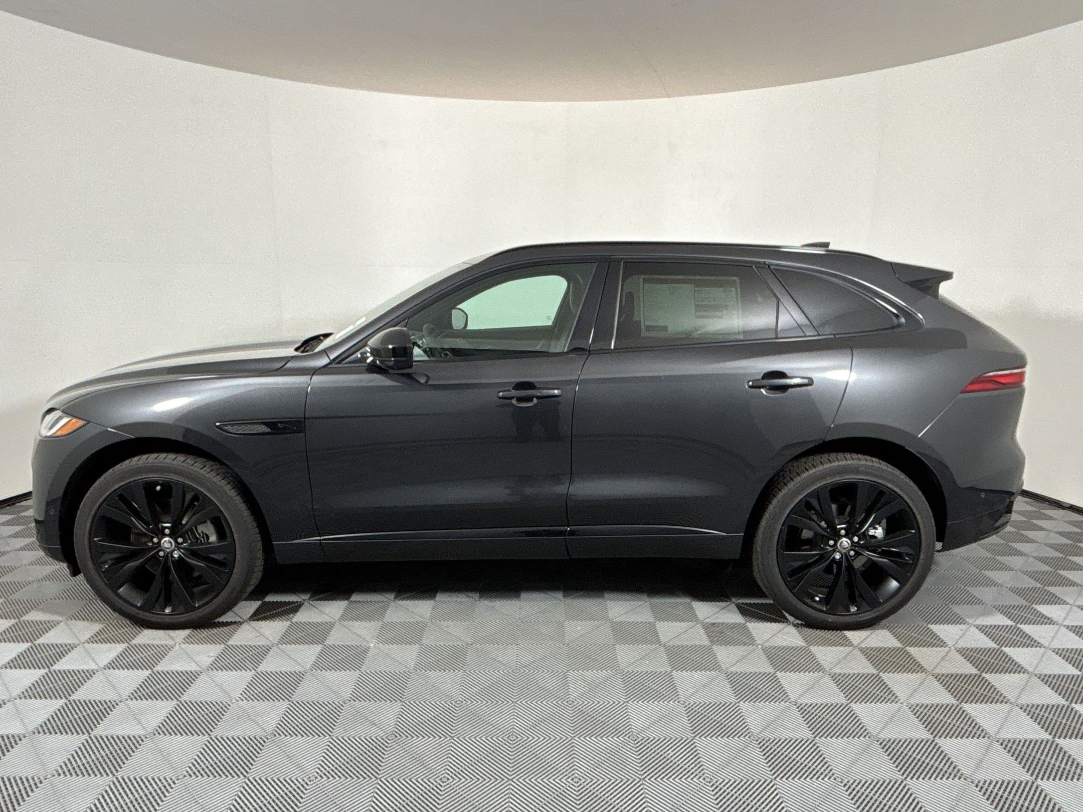 New 2026 Jaguar F-PACE R-Dynamic S AWD/4WD image 2