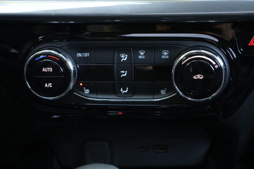 Used 2024 Chevrolet Trax ACTIV w/ Sunroof Package FWD image 18