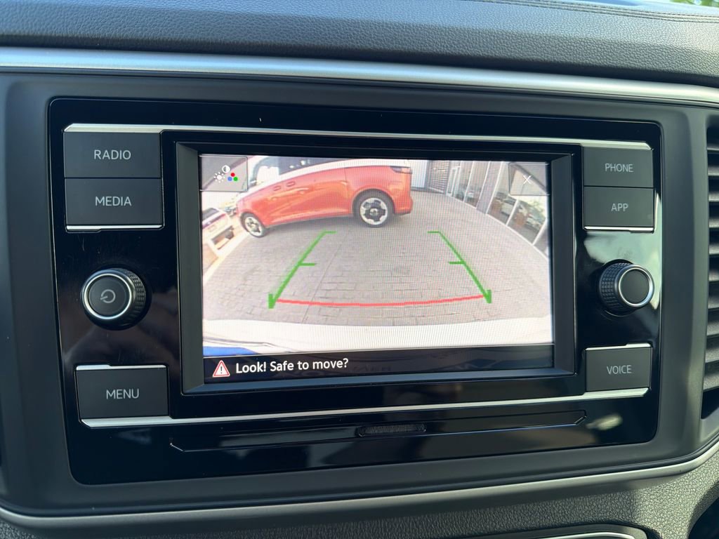 Certified 2022 Volkswagen Atlas Cross Sport SE AWD/4WD image 22