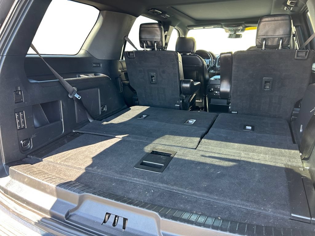 Used 2019 Ford Expedition Limited w/ Equipment Group 302A AWD/4WD image 26