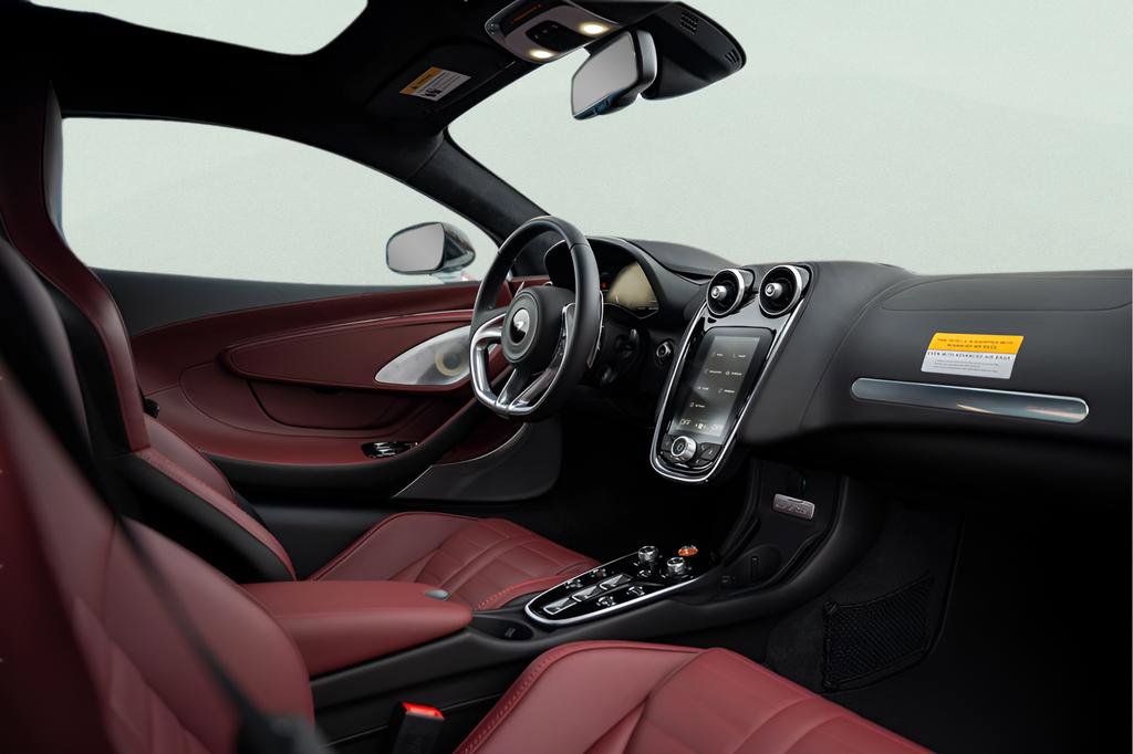 New 2026 McLaren GTS RWD image 40