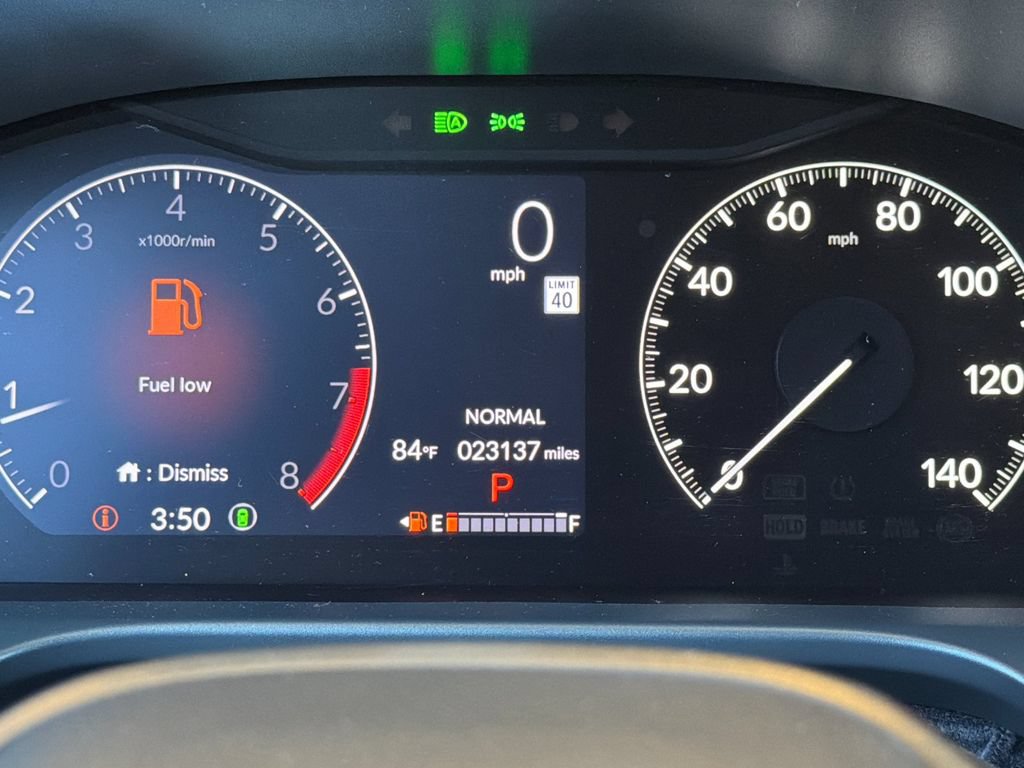 Used 2023 Honda HR-V LX image 32