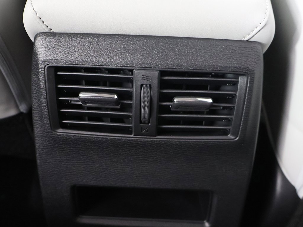 New 2025 Mitsubishi Outlander SE image 54