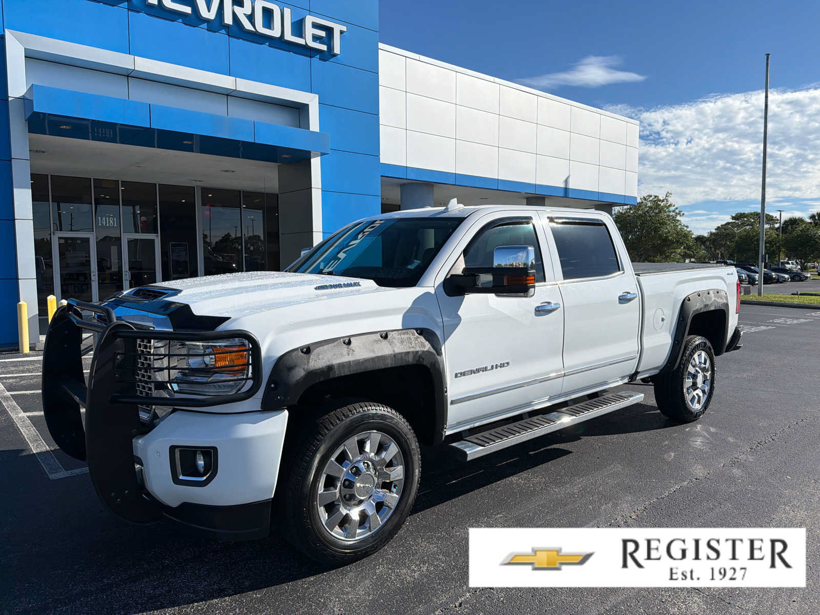 Used 2017 GMC Sierra 2500 Denali w/ Duramax Plus Package AWD/4WD image 1