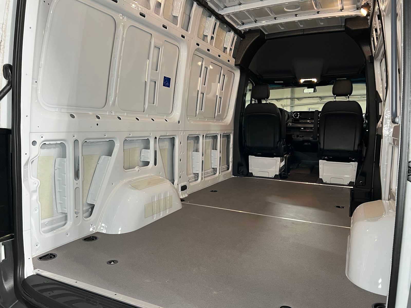 New 2025 Mercedes-Benz Sprinter 2500 image 19