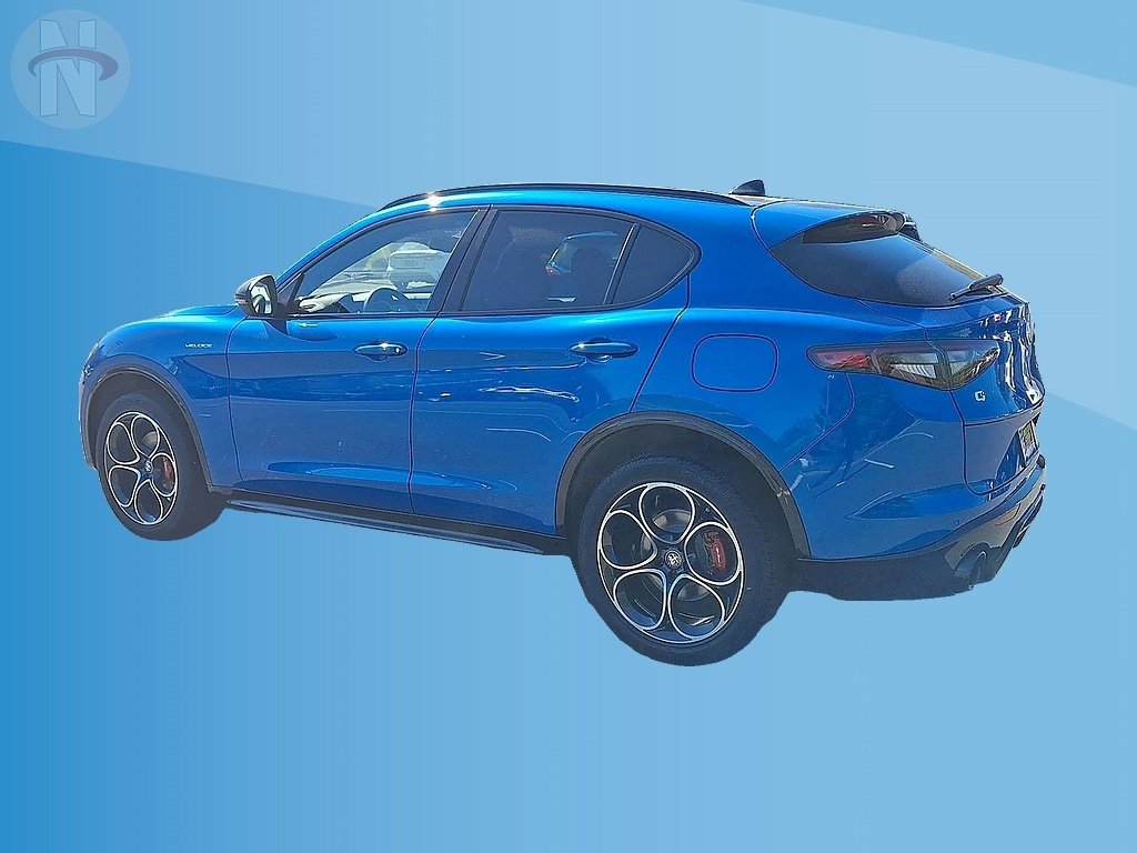 Used 2024 Alfa Romeo Stelvio Veloce AWD/4WD image 6