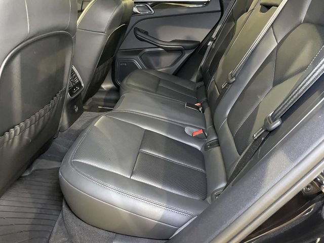 Certified 2026 Porsche Macan Turbo AWD/4WD image 19