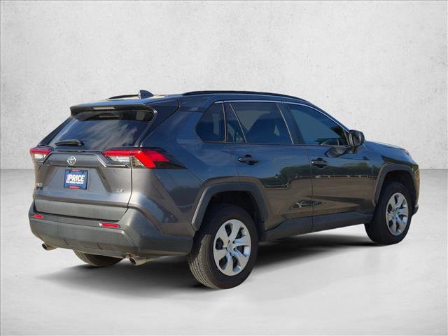 Used 2020 Toyota RAV4 LE FWD image 5