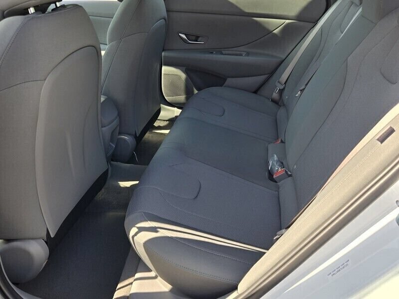 New 2026 Hyundai Elantra SE FWD image 6