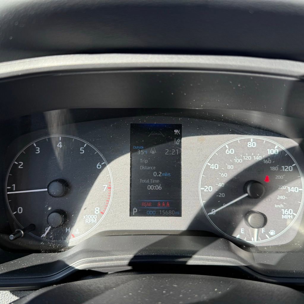 Used 2025 Toyota Corolla LE image 22