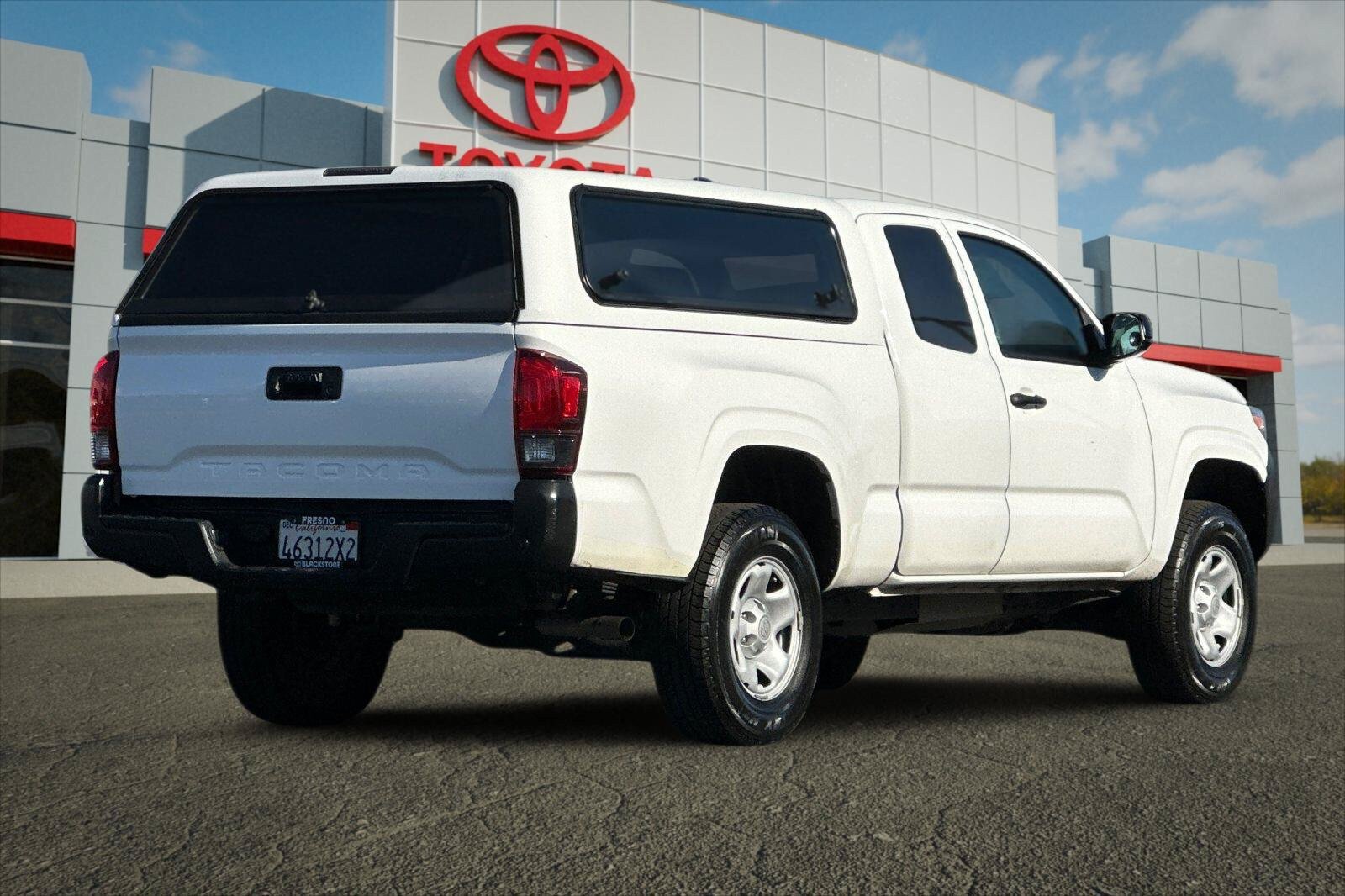 Used 2020 Toyota Tacoma SR RWD image 3