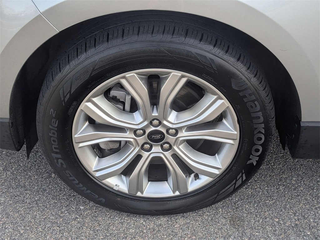 Used 2024 Ford Edge Titanium image 9