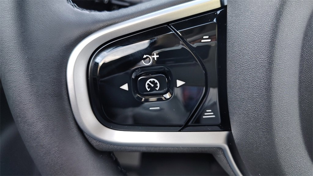 New 2026 Volvo XC90 B6 Ultra image 15