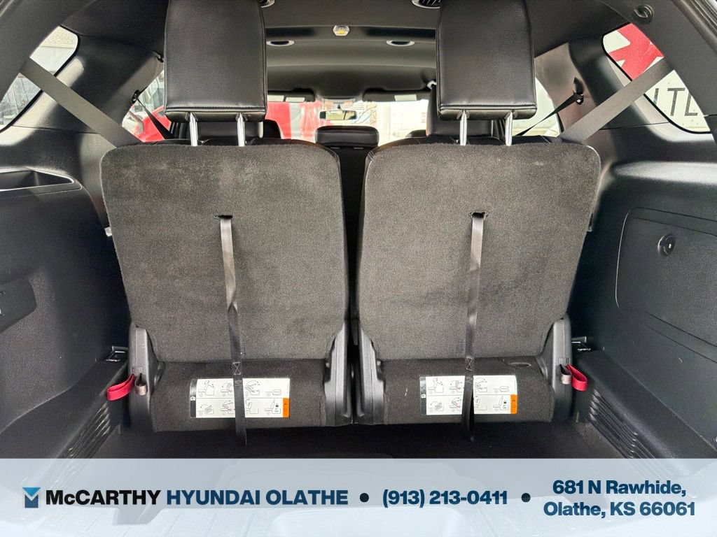 Used 2017 Ford Explorer XLT w/ Equipment Group 202A AWD/4WD image 20