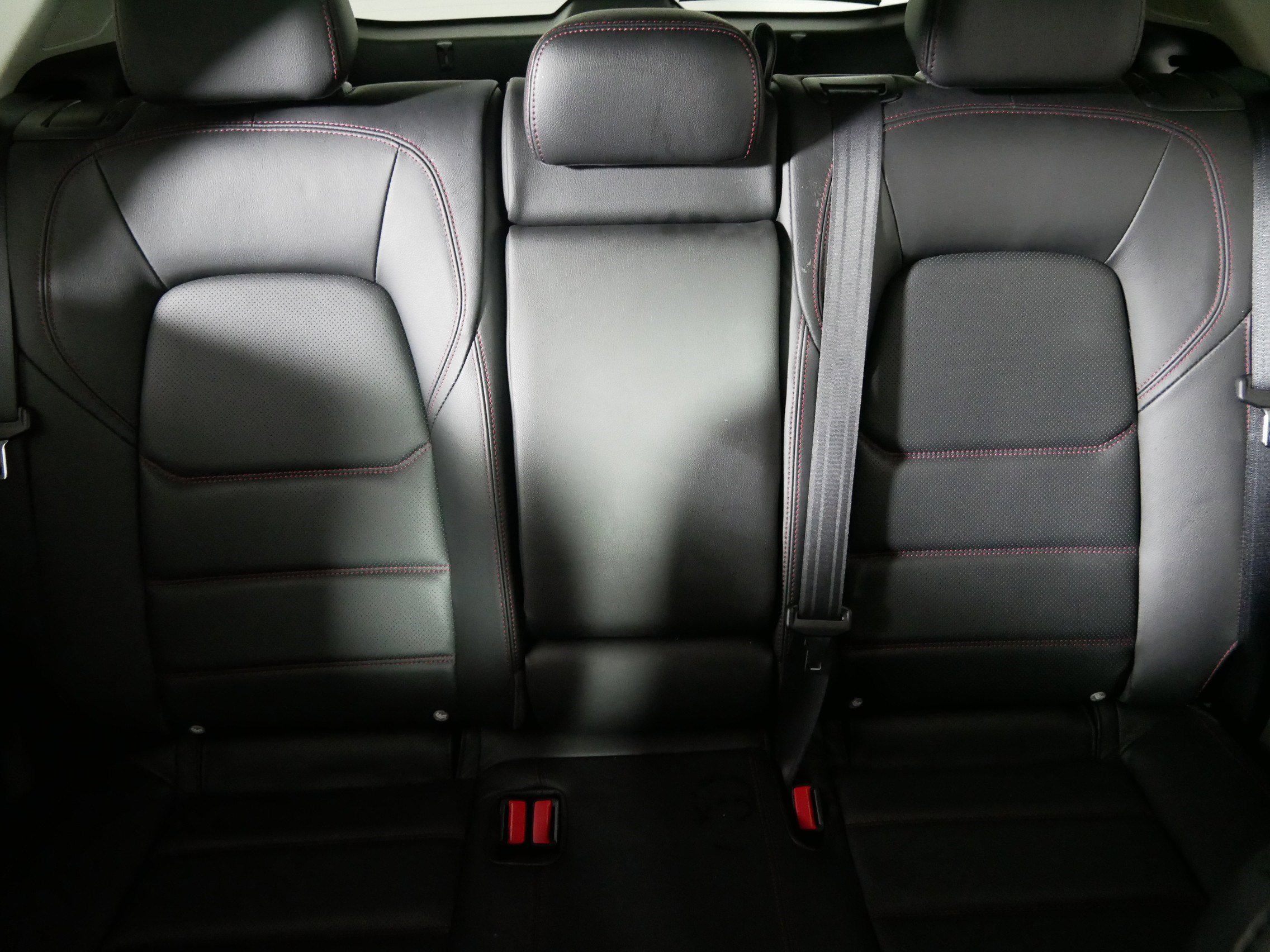 Used 2025 MAZDA CX-5 Carbon Edition image 13