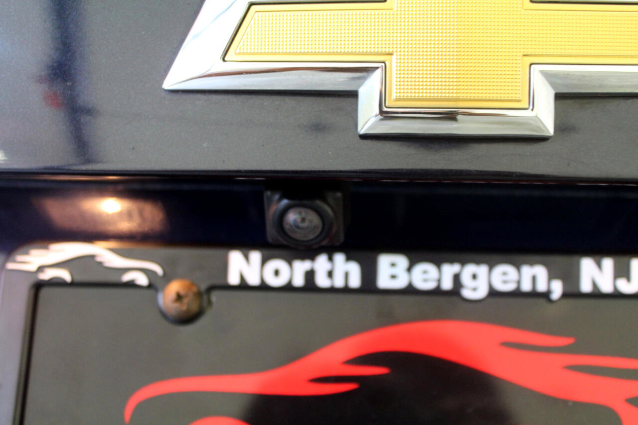 Used 2017 Chevrolet Malibu LT image 28