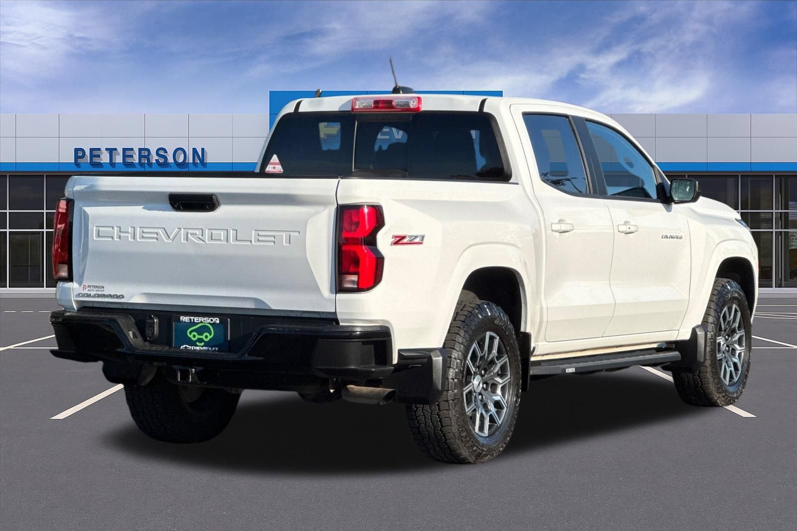 Certified 2023 Chevrolet Colorado Z71 w/ Z71 Convenience Package 2 AWD/4WD image 4