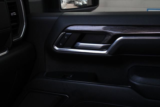 Used 2024 Chevrolet Silverado 2500 LTZ AWD/4WD image 20