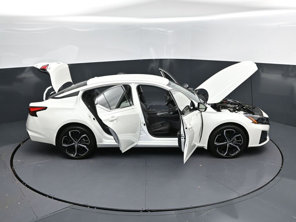 Used 2024 Nissan Altima 2.5 SR image 51