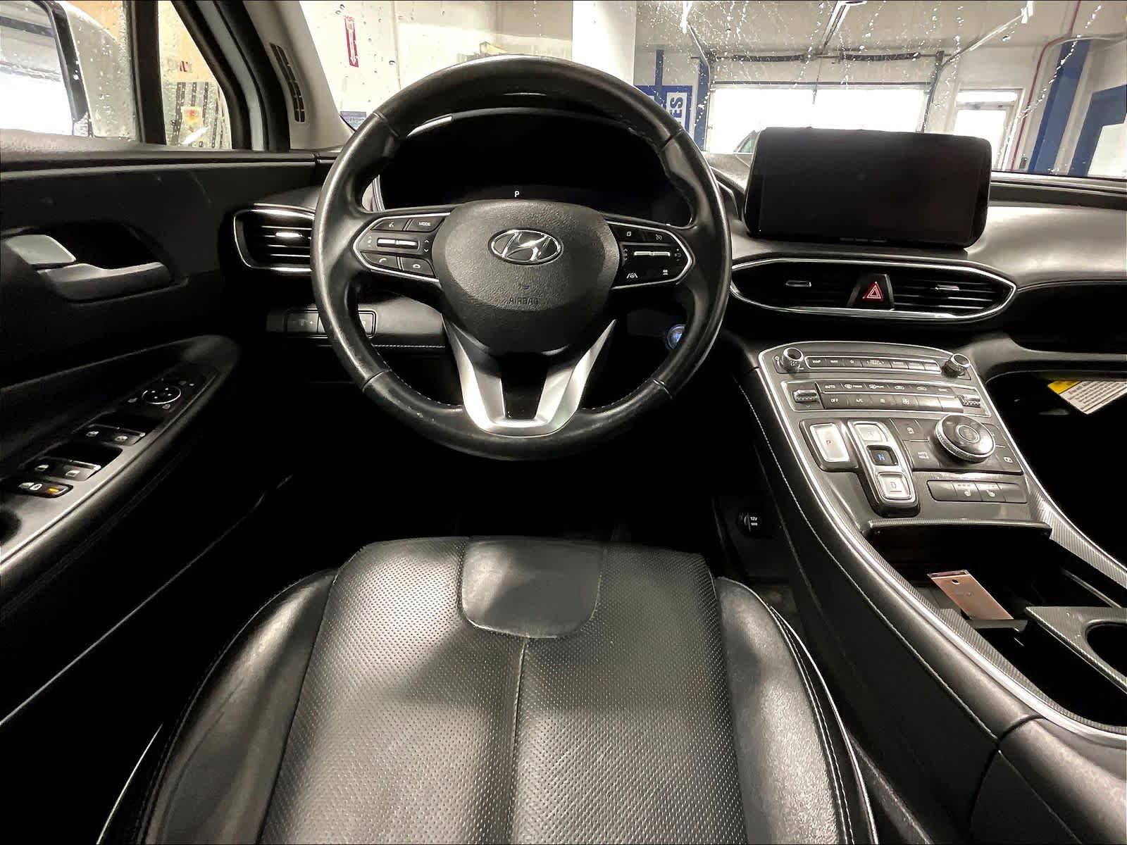Used 2022 Hyundai Santa Fe SEL w/ Convenience + Premium Package AWD/4WD image 17