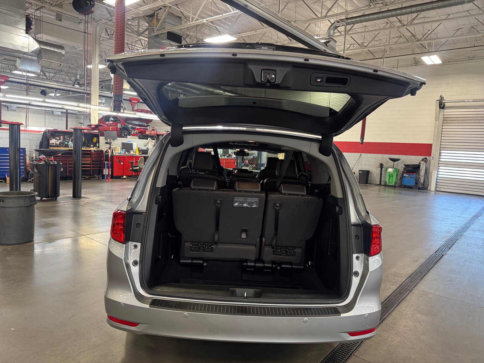 Used 2023 Honda Odyssey Elite image 34