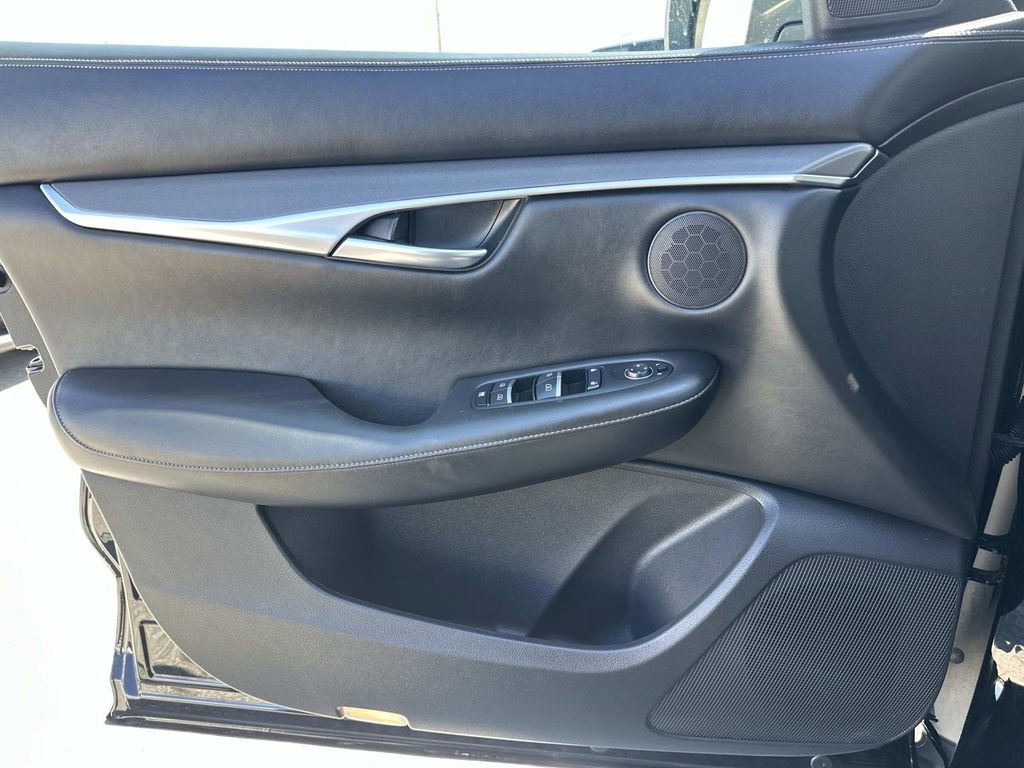 Used 2023 INFINITI QX50 Pure image 22