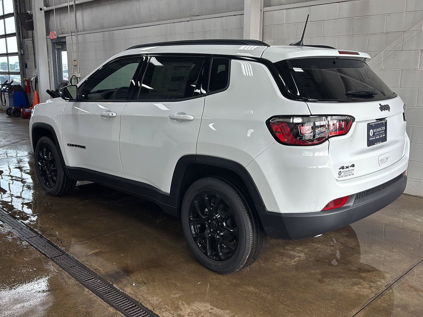 New 2026 Jeep Compass Latitude AWD/4WD image 37