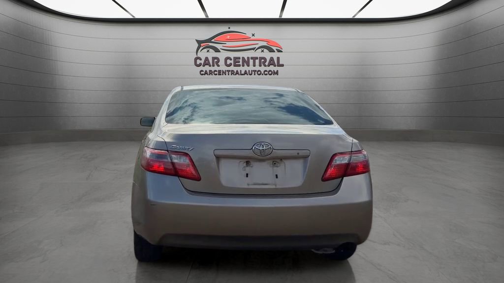 Used 2009 Toyota Camry CE FWD image 4