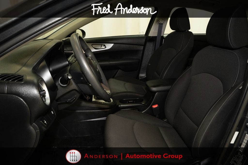 Used 2024 Kia Forte LXS FWD image 9