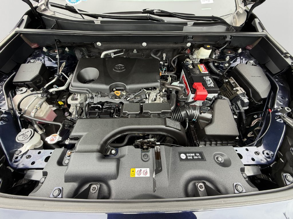 Used 2021 Toyota RAV4 XLE w/ Convenience Package AWD/4WD image 9