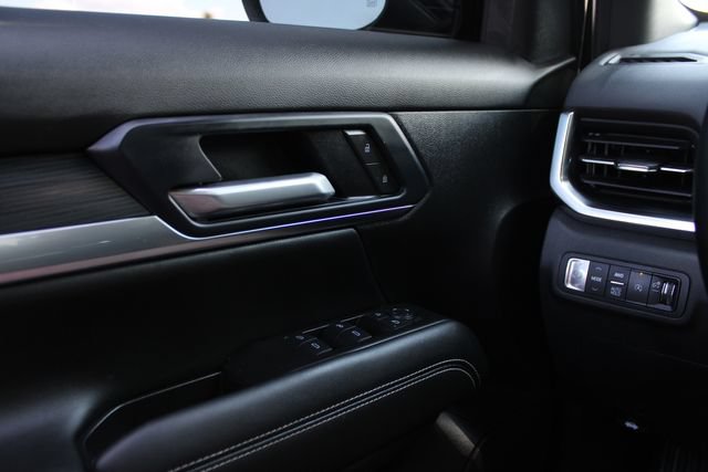 Used 2025 GMC Terrain Elevation AWD/4WD image 11
