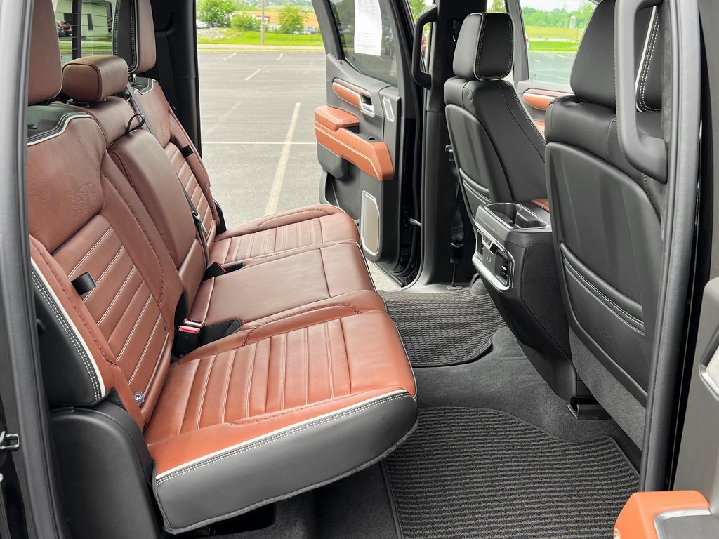 Used 2025 GMC Sierra 1500 Denali Ultimate image 24