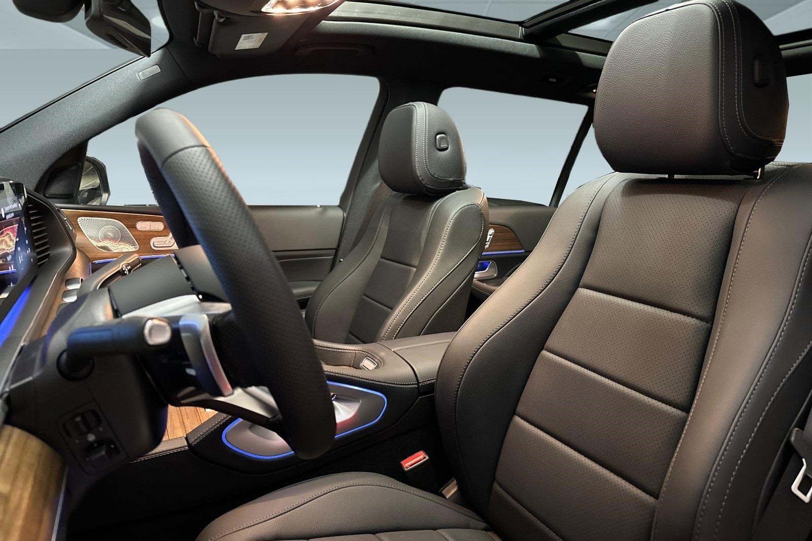 New 2025 Mercedes-Benz GLS 450 4MATIC image 5