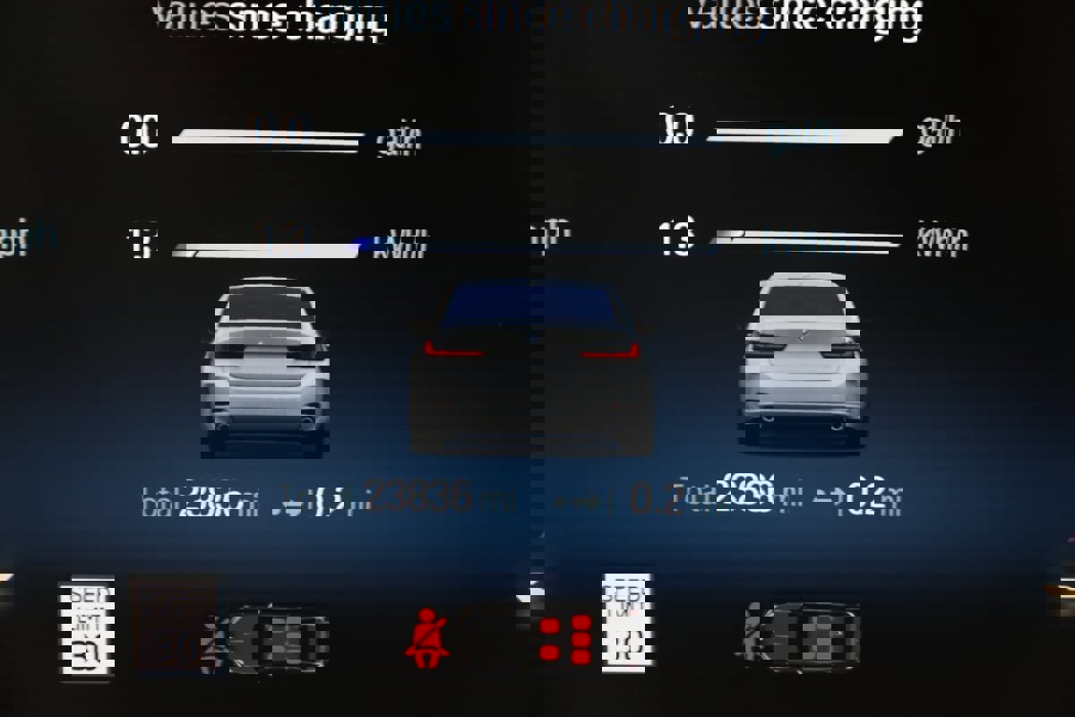 Used 2023 BMW 330e xDrive w/ Premium Package image 46