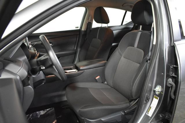 Used 2023 Nissan Sentra SV image 9