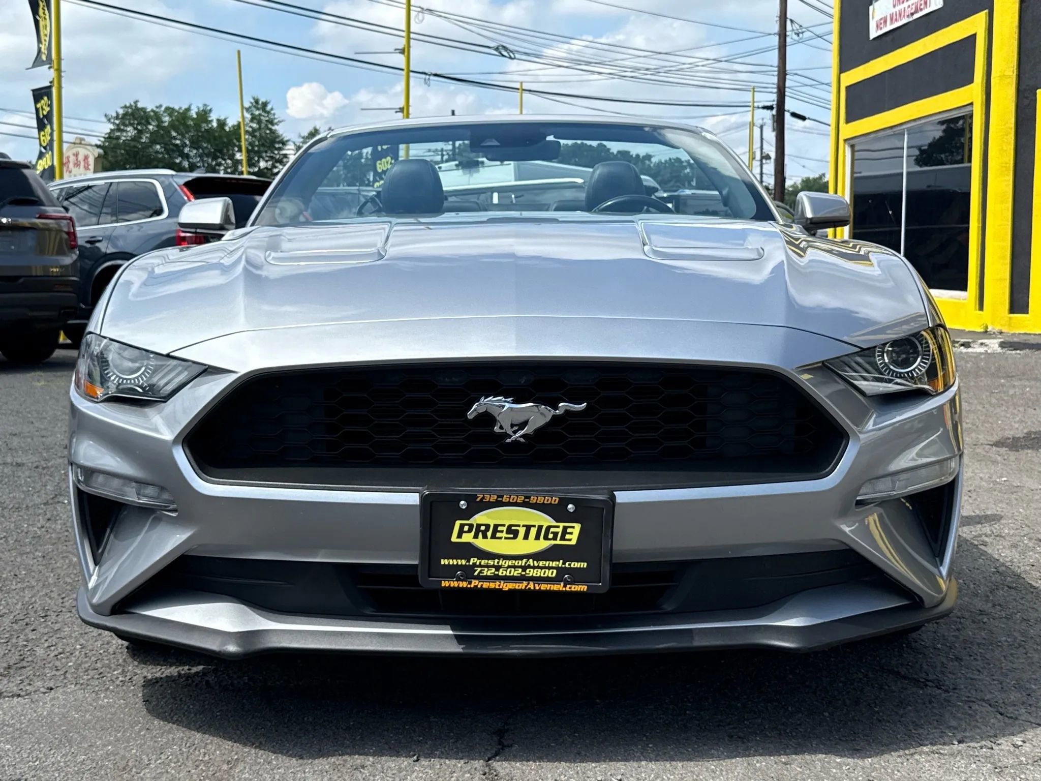 Used 2022 Ford Mustang Premium image 2