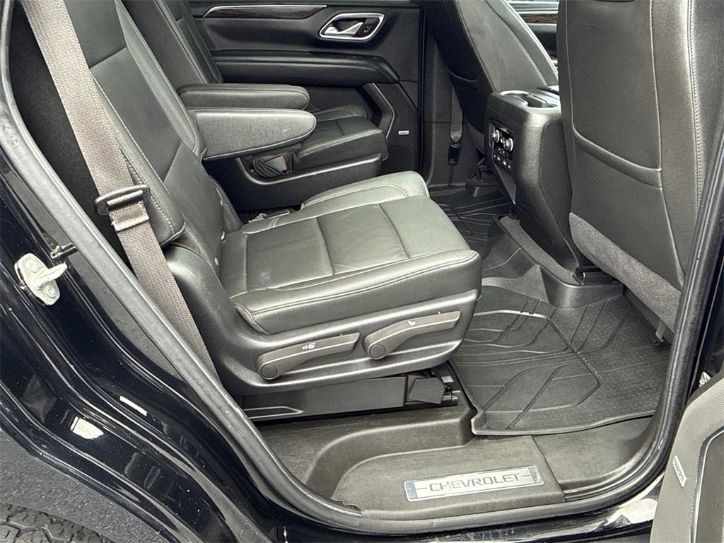 Used 2021 Chevrolet Tahoe Z71 w/ Rear Media and Nav Package image 15