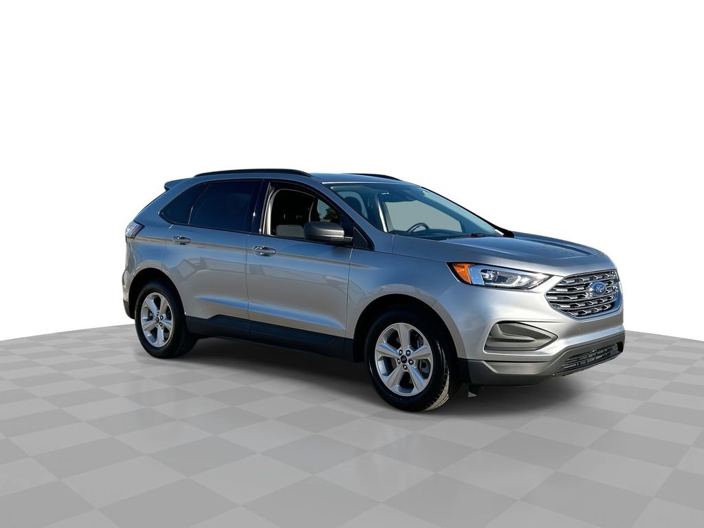 Used 2022 Ford Edge SE image 2