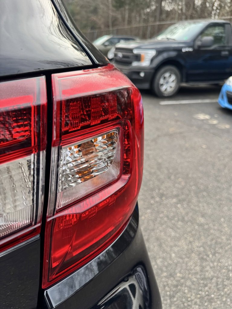 Used 2019 Subaru Outback 2.5i Limited w/ Popular Package #2 image 3