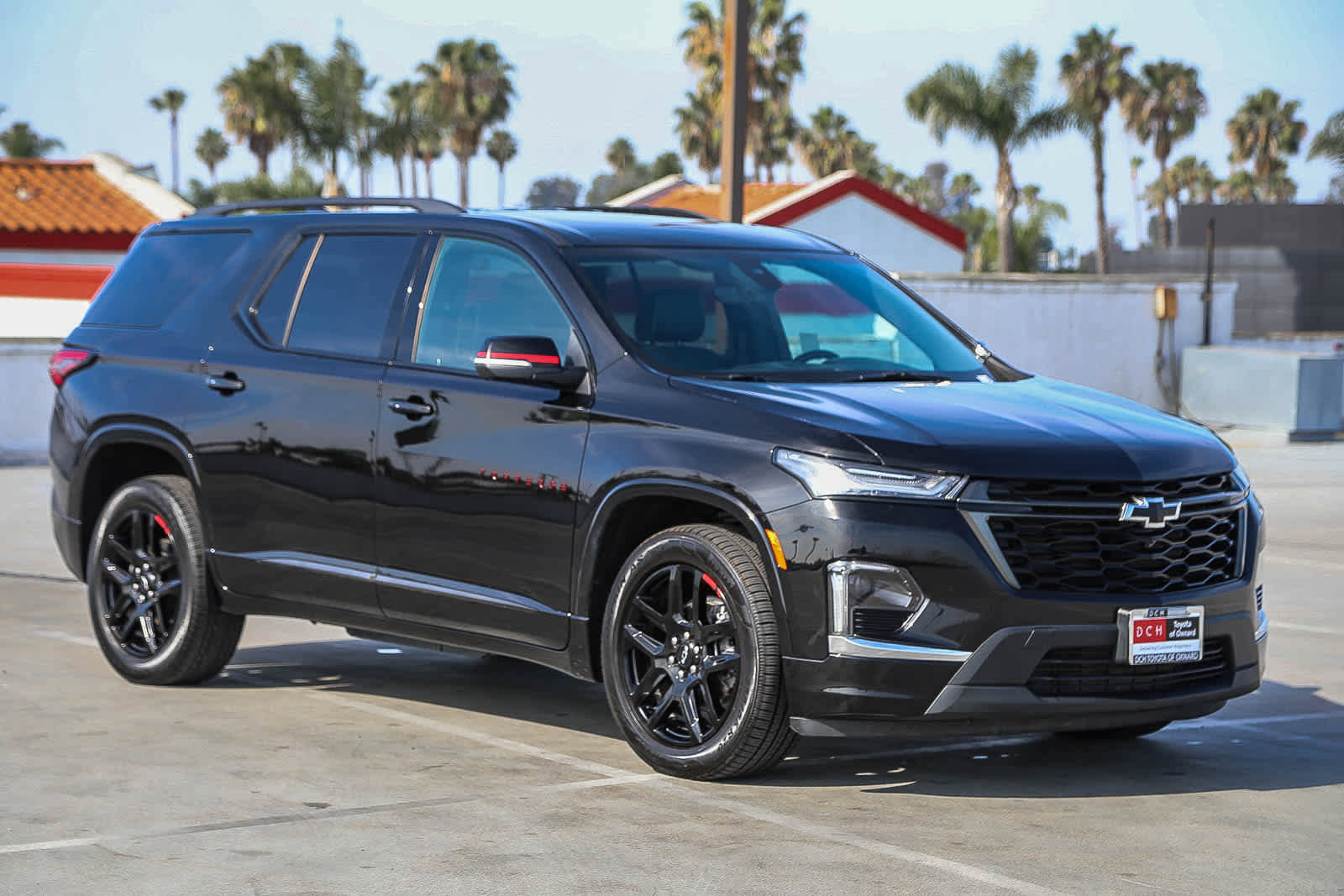 Used 2023 Chevrolet Traverse Premier w/ Redline Edition image 4