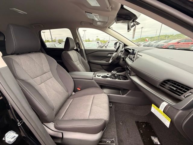 New 2026 Nissan Rogue SV w/ Cold Weather Package AWD/4WD image 18