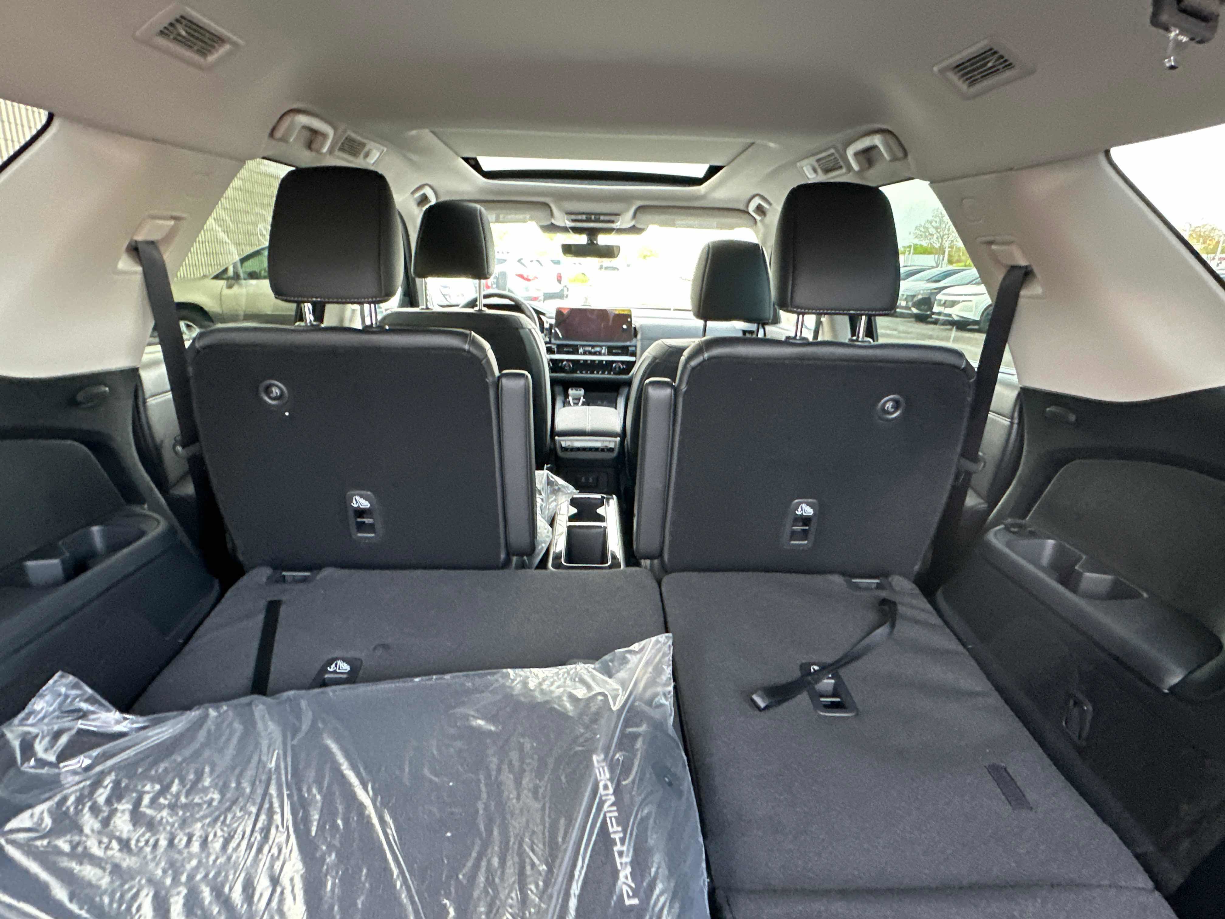 New 2026 Nissan Pathfinder SL AWD/4WD image 15
