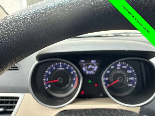 Used 2014 Hyundai Elantra SE w/ Option Group 02 FWD image 17