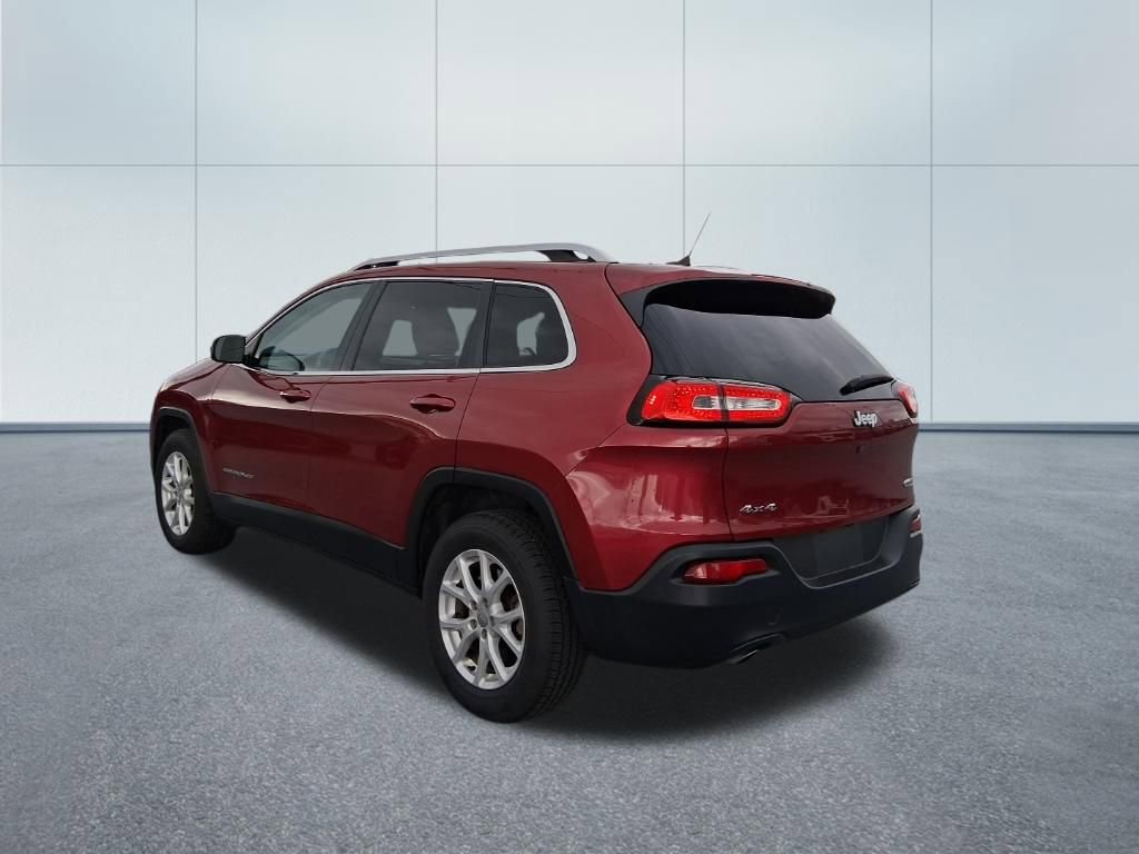 Used 2015 Jeep Cherokee Latitude w/ Cold Weather Group image 7