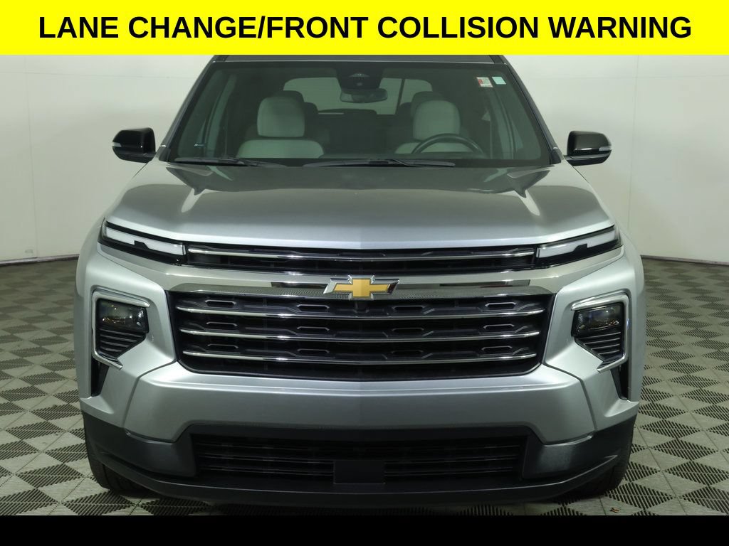 Used 2025 Chevrolet Traverse LT AWD/4WD image 9