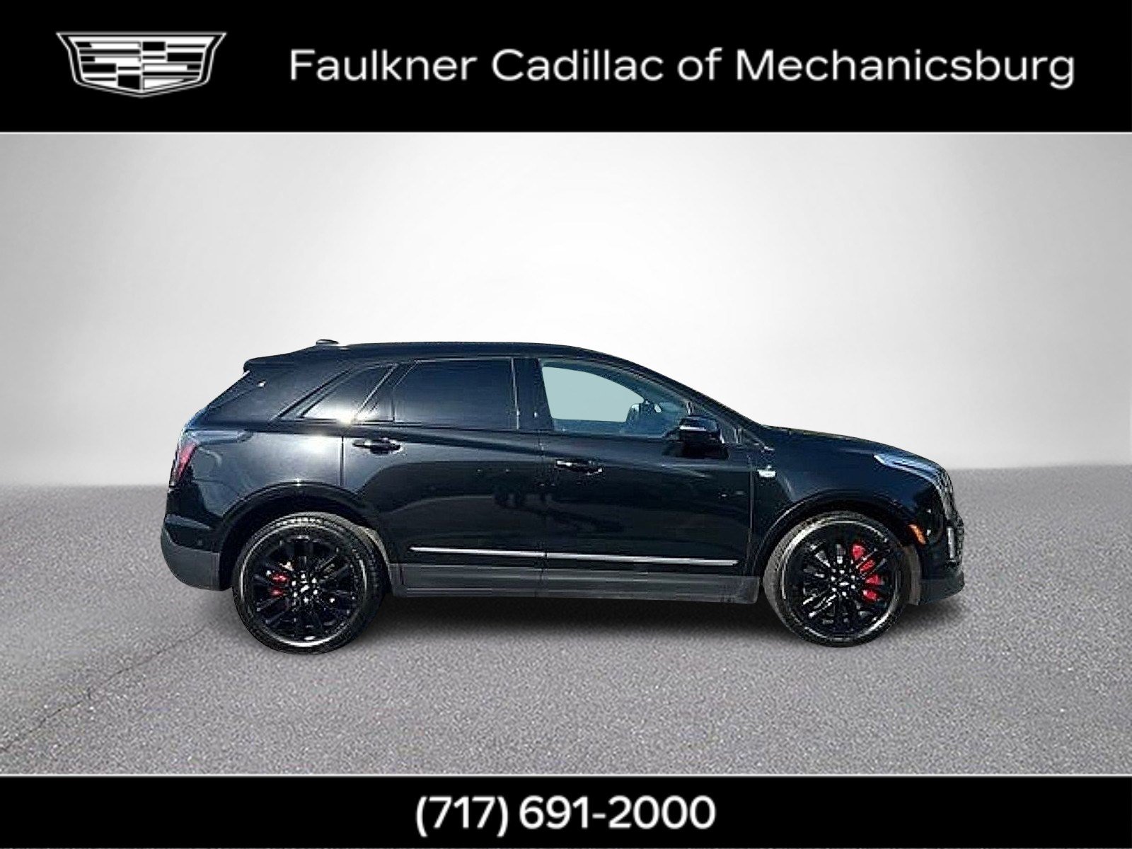 Certified 2024 Cadillac XT5 Sportv w/ Technology Package AWD/4WD image 4