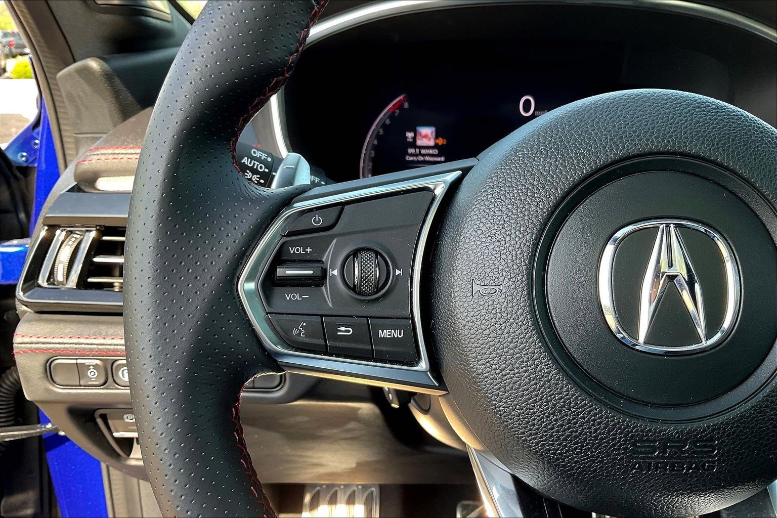 Used 2025 Acura MDX A-Spec image 11