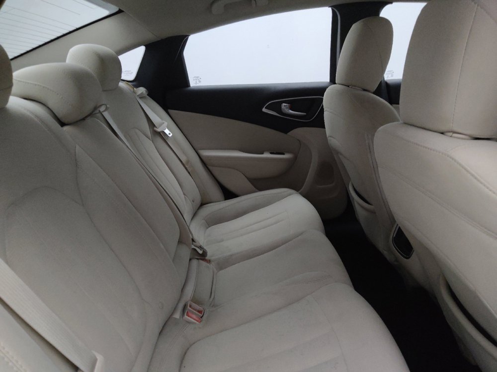 Used 2015 Chrysler 200 Limited w/ Convenience Group FWD image 19