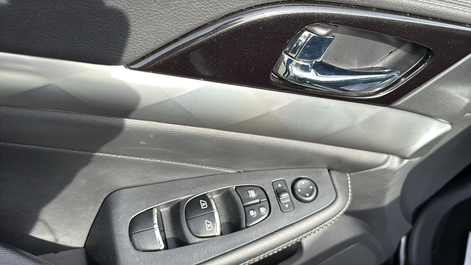 Used 2019 Nissan Maxima 3.5 SV w/ Floor Mat Group FWD image 7